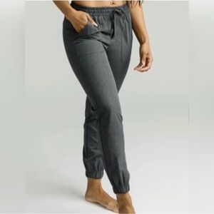 ZYIA Ladies' Large (8-10) BOULEVARD JOGGERS (light charcoal)